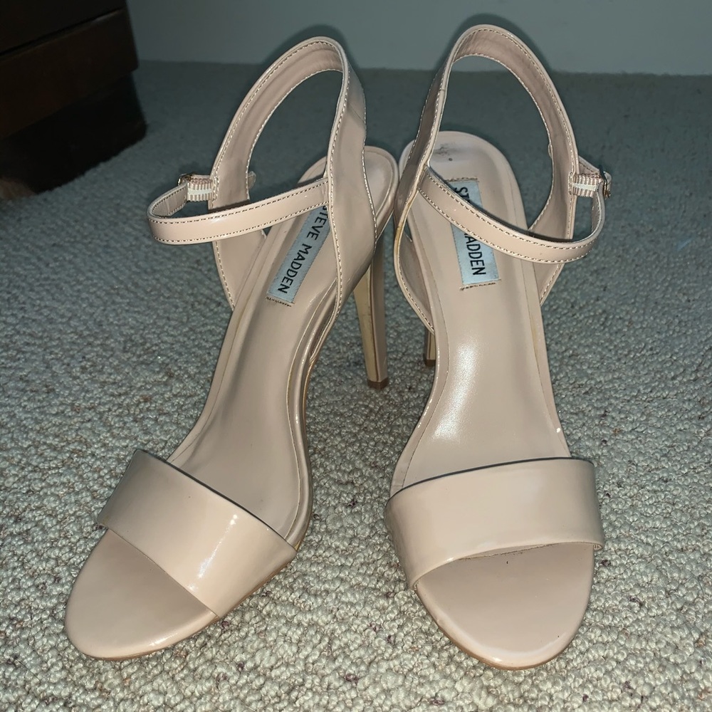 Steve Madden nude heels